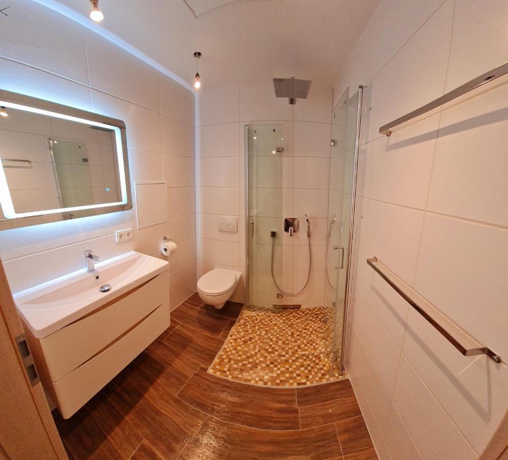 Apartment Moderne Wohlfuehlferienwohnung In *